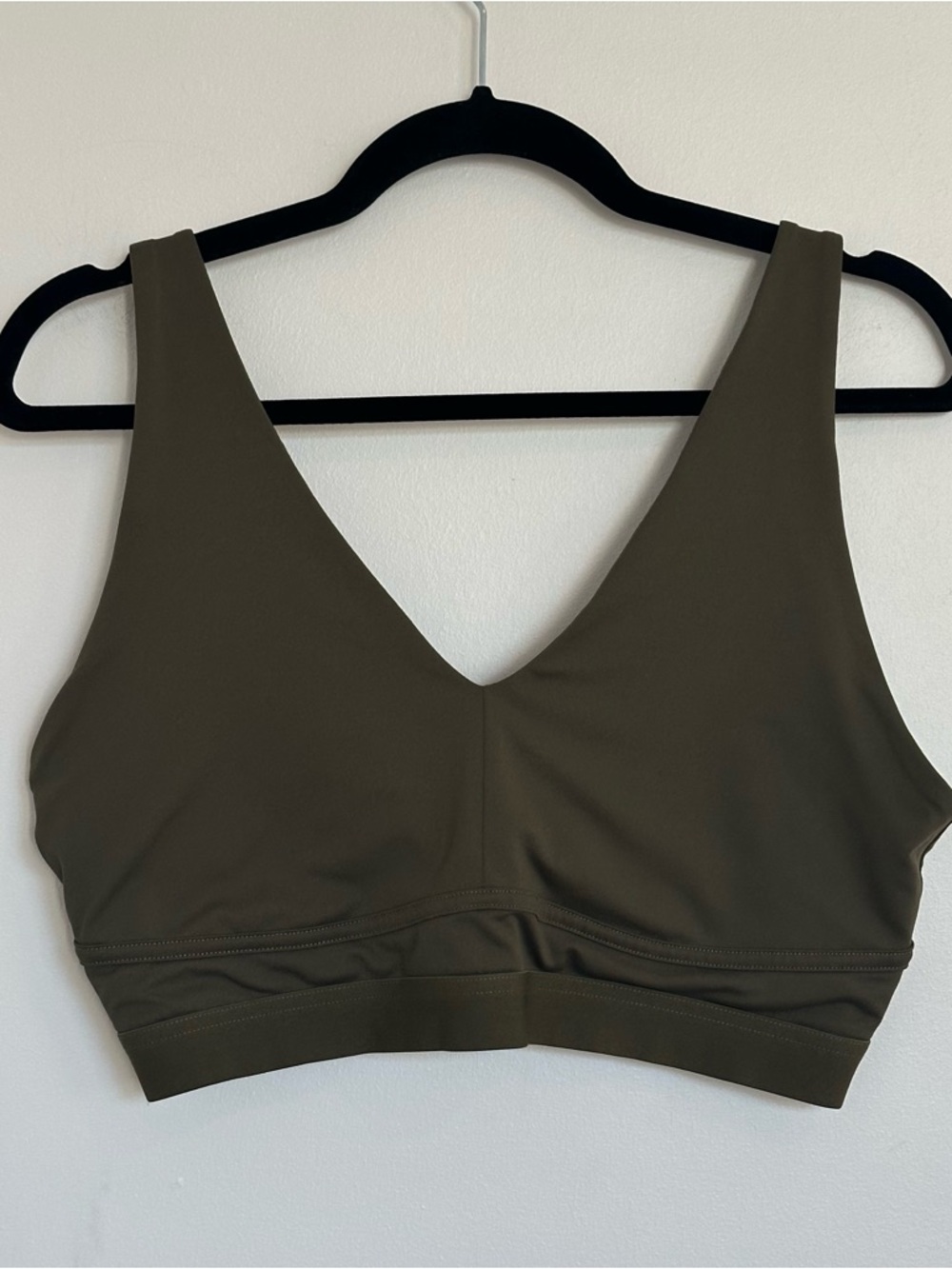 Fabletics Utility Green All Day Every Day Low Impact Bra - Picture 7 of 9